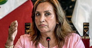 Presidenta Dina Boluarta guardó silenció en declaración ante la fiscalía de la Nación