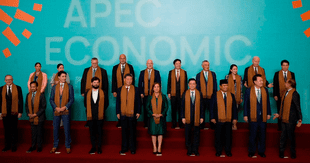 APEC exitosa, pero problemas internos siguen