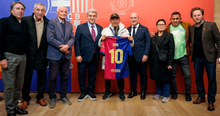 Una leyenda peruana: Hugo Sotil regresa al Barcelona para ser homenajeado en el 125 aniversario del club