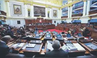 Congreso: Comisión de Constitución aprobó otorgar facultades legislativas al Poder Ejecutivo Congreso: Comisión de Constitución aprobó otorgar facultades legislativas al Poder Ejecutivo