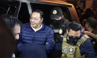 Luis Arce deja la cárcel tras una orden judicial que exige atención médica para tratar su cáncer