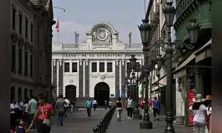 Desmantelando la Casa de la Literatura Peruana