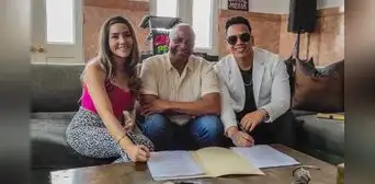 You Salsa firma con Sergio George junto a Chim Pum Music: “Es un sueño trabajar con él” You Salsa firma con Sergio George junto a Chim Pum Music: “Es un sueño trabajar con él”