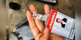 Videorreportero de La República es agredido mientras cubría marchas en Lima Videorreportero de La República es agredido mientras cubría marchas en Lima