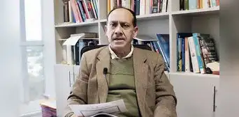 José Távara: “Es un error apuntar al crecimiento y creer que los problemas se resolverán”