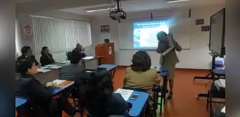 Convocan a concurso público para nombramiento de docentes