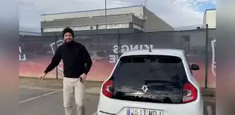 ¿Lo cambió por un Ferrari? Gerard Piqué llegó a la Kings League con un Renault Twingo