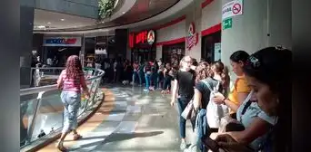 Venezolano ahorro un año para comprarse zapatillas en el primer ‘Black Friday’ de ese país