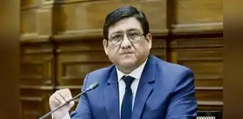 Revisarán caso de fujimorista Héctor Ventura por agredir a policía Revisarán caso de fujimorista Héctor Ventura por agredir a policía