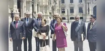 Grupo de rectores se aferra a ley que debilita a la Sunedu y solicita a Dina Boluarte no reglamentarla Grupo de rectores se aferra a ley que debilita a la Sunedu y solicita a Dina Boluarte no reglamentarla