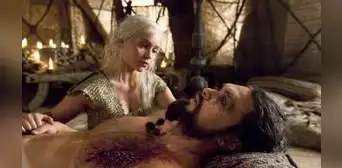 El trío de “Game of thrones” reaparece para sorprender a Emilia Clarke [FOTOS]