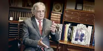 Manuel Rodríguez Cuadros: “Una de las tareas de Dina Boluarte debe ser establecer un diálogo nacional”
