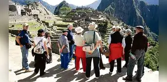 Machu Picchu recibió 3 mil 800 turistas diarios en 2017