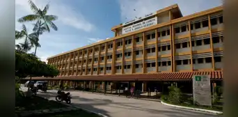 Menor terminó con aguja incrustada en la espalda tras ataque de otro niño