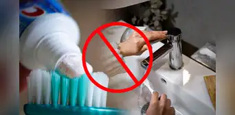¿Por qué no debes mojar el cepillo y la pasta antes de lavarte los dientes? Te lo contamos ¿Por qué no debes mojar el cepillo y la pasta antes de lavarte los dientes? Te lo contamos