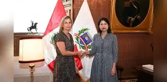 María del Carmen Alva tras reunión con canciller Gervasi: “Se podrían romper las relaciones con Bolivia” María del Carmen Alva tras reunión con canciller Gervasi: “Se podrían romper las relaciones con Bolivia”