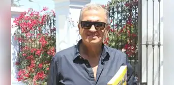 Mario Testino: “Hoy más que nunca dependemos de los doctores que arriesgan sus vidas a diario” Mario Testino: “Hoy más que nunca dependemos de los doctores que arriesgan sus vidas a diario”