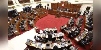 Presidente del Congreso propone excluir paridad y alternancia de género para el 2021 Presidente del Congreso propone excluir paridad y alternancia de género para el 2021