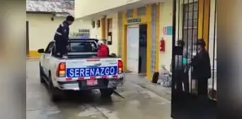 La Libertad: mujer recibe ayuda de serenos para alumbrar a su bebé La Libertad: mujer recibe ayuda de serenos para alumbrar a su bebé