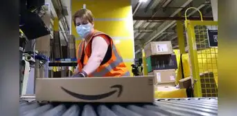 Amazon planea despedir a unos 10.000 trabajadores, el mayor recorte de su historia Amazon planea despedir a unos 10.000 trabajadores, el mayor recorte de su historia