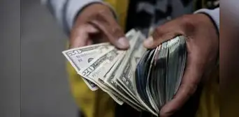 Precio del dólar en Perú: ¿a cuánto se cotiza hoy en casas de cambios, bancos y otros canales? Precio del dólar en Perú: ¿a cuánto se cotiza hoy en casas de cambios, bancos y otros canales?