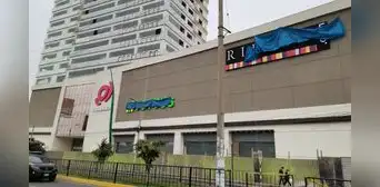 Clausuran Mallplaza Comas por no cumplir con medidas de seguridad Clausuran Mallplaza Comas por no cumplir con medidas de seguridad