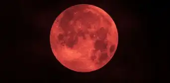Increíbles imágenes de cómo se vio la Superluna de sangre de lobo en el mundo [FOTOS]