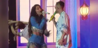 Mike Bahía y Greeicy en Perú: cantantes colombianos despidieron su concierto Lima con “Amantes”