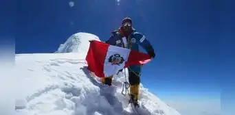 Víctor Rímac vuelve al Himalaya para coronar una nueva cumbre Víctor Rímac vuelve al Himalaya para coronar una nueva cumbre