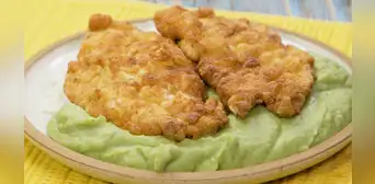 Aprende a preparar puré de espinaca con milanesa de pollo