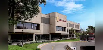 Resumen 2022: alumna de la UPCH obtiene indemnización de S/150.000 por no poder colegiarse Resumen 2022: alumna de la UPCH obtiene indemnización de S/150.000 por no poder colegiarse