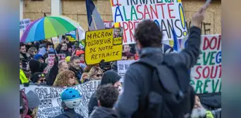 Hombre pierde testículo tras ser golpeado durante manifestación por la Policía de París Hombre pierde testículo tras ser golpeado durante manifestación por la Policía de París