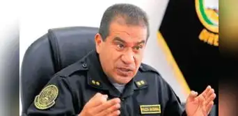 General Arriola llama a asistir a “Marcha por la paz”, pese a estar infringiendo la Constitución General Arriola llama a asistir a “Marcha por la paz”, pese a estar infringiendo la Constitución