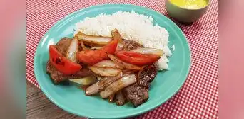 Prepara un delicioso hígado encebollado