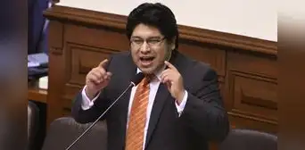 ¿Quién es Rennán Espinoza, excongresista que postula a la alcaldía de Puente Piedra?