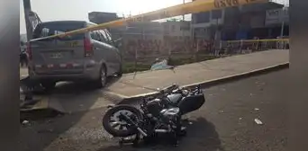 El Agustino: fallecen 2 motociclistas tras chocar en la vía de Evitamiento