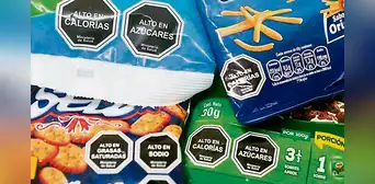 Buscan que productos con octógonos lleven la frase "su consumo excesivo daña la salud" Buscan que productos con octógonos lleven la frase "su consumo excesivo daña la salud"