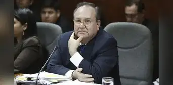 Varían detención domiciliaria de Luis Nava por comparecencia con restricciones