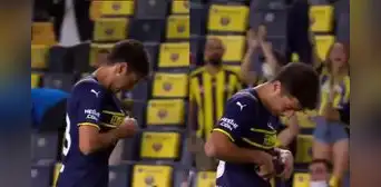 ¿Y el escudo? Famosa marca sacó camisetas sin insignia, pero futbolista del Fenerbahce se olvidó ¿Y el escudo? Famosa marca sacó camisetas sin insignia, pero futbolista del Fenerbahce se olvidó