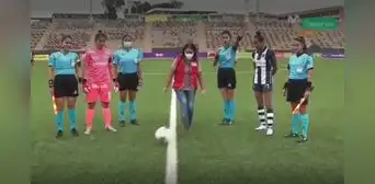 Alianza Lima vs. Universitario: Anahí Durand, ministra de la Mujer, dio el play de honor de la final Alianza Lima vs. Universitario: Anahí Durand, ministra de la Mujer, dio el play de honor de la final