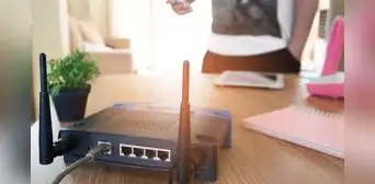 ¿Cómo usar un router wi-fi viejo como repetidor para mejorar tu red de internet? Aquí te enseñamos ¿Cómo usar un router wi-fi viejo como repetidor para mejorar tu red de internet? Aquí te enseñamos