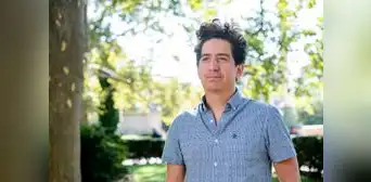Daniel Alarcón se convierte en el primer peruano en ganar la beca MacArthur Genius Award Daniel Alarcón se convierte en el primer peruano en ganar la beca MacArthur Genius Award