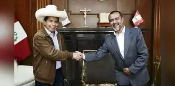 Pedro Castillo se reunió con Iber Maraví en Palacio de Gobierno este viernes Pedro Castillo se reunió con Iber Maraví en Palacio de Gobierno este viernes