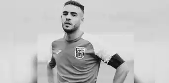Tragedia en Navidad: futbolista muere en pleno partido por golpe en la cabeza Tragedia en Navidad: futbolista muere en pleno partido por golpe en la cabeza