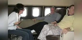 Hallan muerto en prisión a presunto colaborador de Jeffrey Epstein Hallan muerto en prisión a presunto colaborador de Jeffrey Epstein