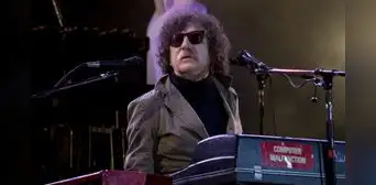 Charly García fue internado tras sufrir un accidente doméstico y su pronóstico es reservado