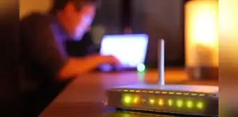 ¿Qué significan las luces de tu router Wi-Fi y cómo te alertan sobre problemas? Aquí la respuesta