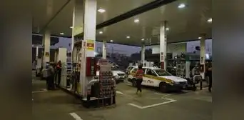 Usuarios reportan desabastecimiento y encarecimiento del GLP en diversos grifos de Lima Usuarios reportan desabastecimiento y encarecimiento del GLP en diversos grifos de Lima