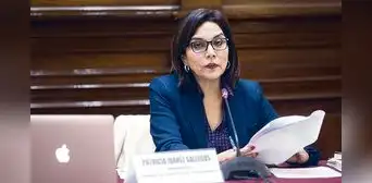 Congreso: fujimorismo presenta PL para que bancadas sean integradas por 10 miembros y no 5