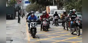 Motos y bicicletas eléctricas: conoce cuáles son los nuevos requisitos para circular y las multas Motos y bicicletas eléctricas: conoce cuáles son los nuevos requisitos para circular y las multas